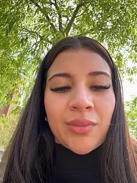 XXX chat uživo modela AnitaKariri