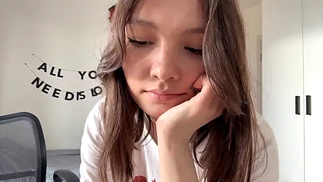 RochelTrewhitt Show in webcam