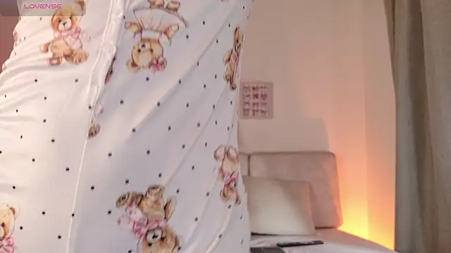 แชท XXX สดของ Hanni_Dulce