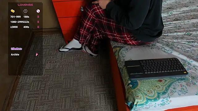 VallerieJones Adlı Modelin Canlı XXX Sohbeti