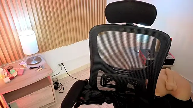 Chat +18 de MarianL0ve ao vivo