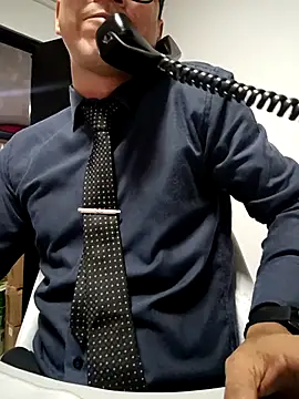 MrSecretSuit Webcam Show