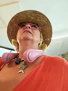 Hot-MuciのライブXXXチャット