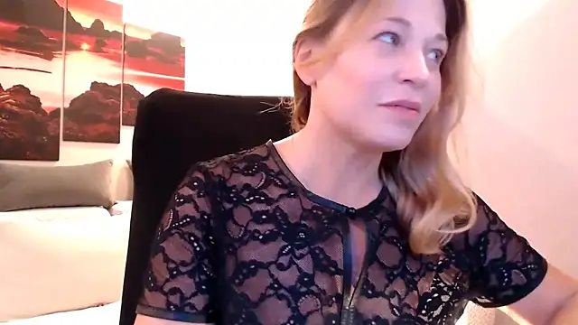 love-bionda 网络视讯表演