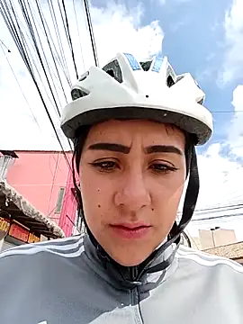 Chat XXX en directo de CAROLINE__07