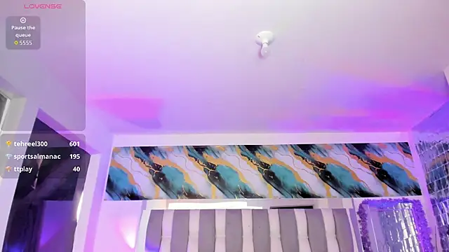 IsaDiiaz 现场XXX聊天