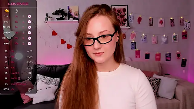 Chat +18 de velvet_cherry_ ao vivo