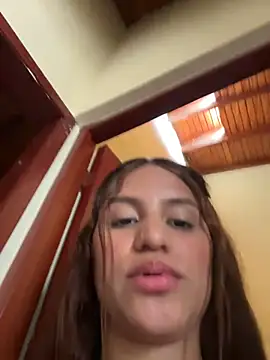 ViankaRose live XXX chat