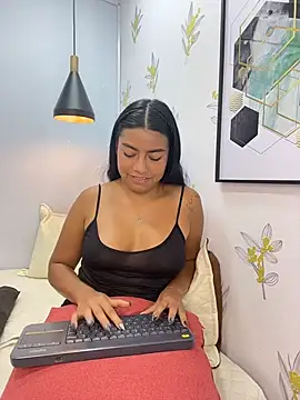 Laia_white's Live XXX Chat