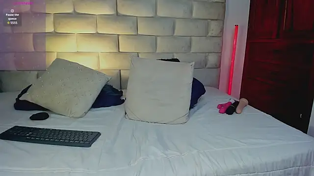 دردشة HollyGrey_ الجنسية المباشرة