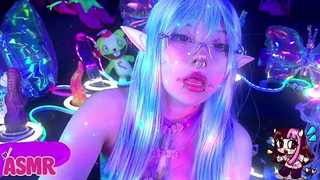 LaytonBox Adlı Modelin Canlı XXX Sohbeti