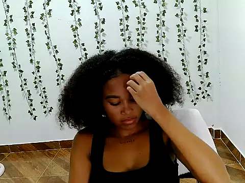 Akemy_Saunders webcam show