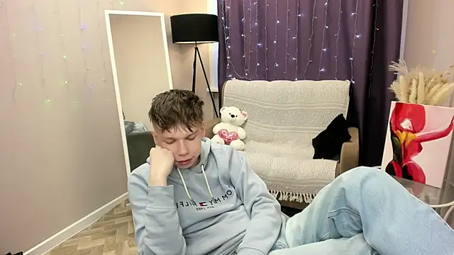 EliotMarsn Webbikameraesitys