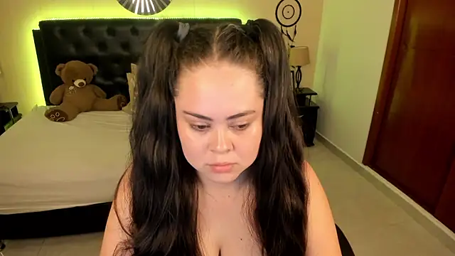 แชท XXX สดของ LolaVillalobos