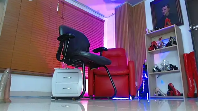 paola_xm Chat XXX in diretta