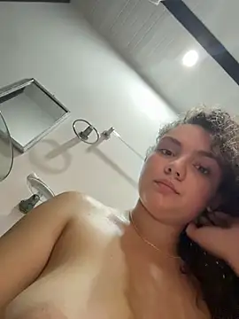 Eva_stark10 Adlı Modelin Canlı XXX Sohbeti