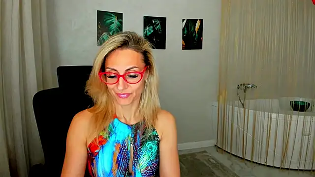 MuseOfStage Chat XXX live