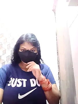 varnika Live XXX-Chat