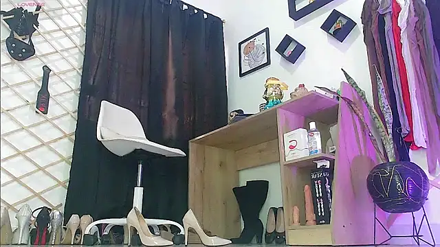 myla_sarah 即時 XXX 聊天