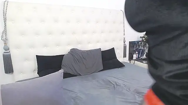 Chat +18 de AlinaOnly ao vivo