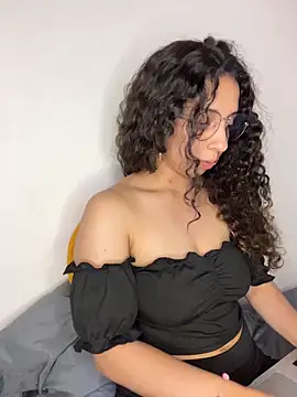 Chat +18 de katniss_everdeen_ ao vivo