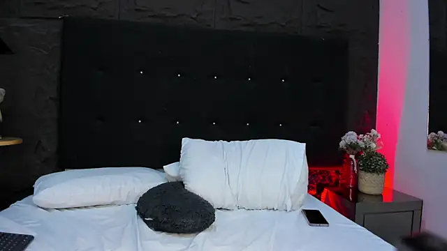 แชท XXX สดของ MillaGrey