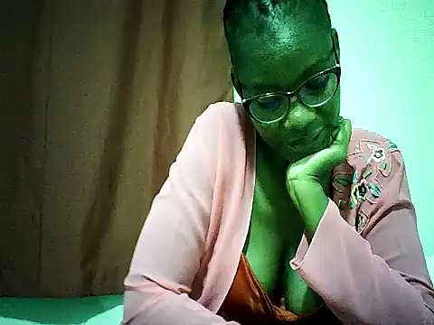 Pierra77's Live XXX Chat