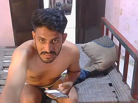 แชท XXX สดของ HotXKrish