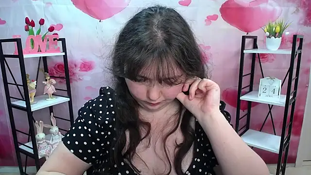 NeonilaLisova's Live XXX Chat