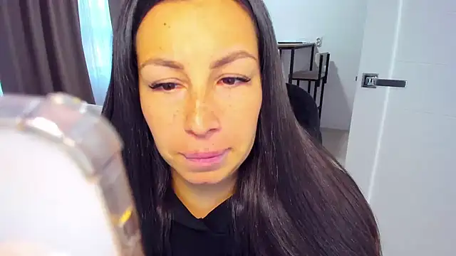 AvisFlowers' Live XXX Chat