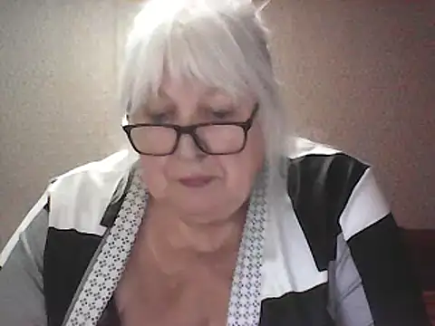 Alexia64231のライブXXXチャット