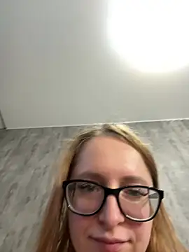 coy_girl_'s Live XXX Chat