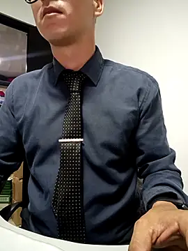 MrSecretSuit Webcamshow