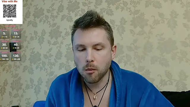 XXX chat uživo modela MartinBrandon