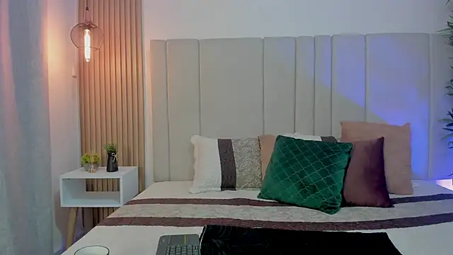 دردشة Victoria_Rosee الجنسية المباشرة