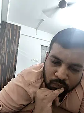 vinay_smalldick Chat XXX in diretta