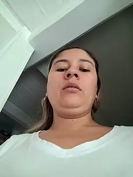 Czat XXX na żywo – selena_gomez2