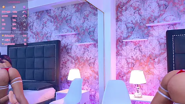 Raven_Gloomy Show in webcam