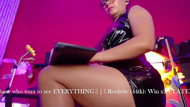 MistressSlut1's Live XXX Chat