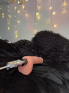 SaraMistick élő XXX-chatje