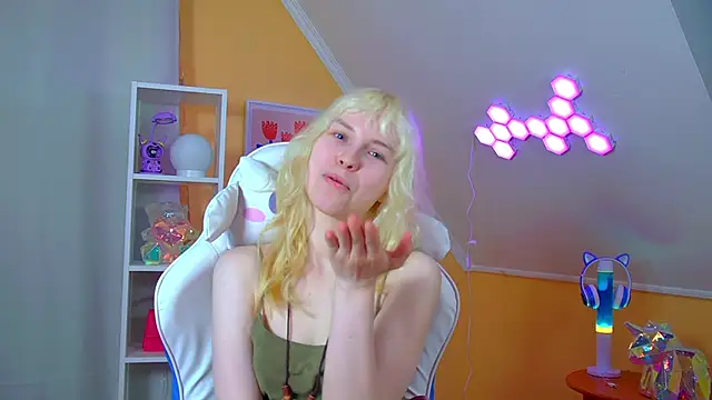 Živý XXX chat HannahHollis