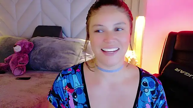 Anaise_latif Pertunjukan Webcam