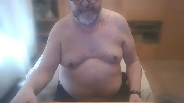 Show modela Koldo70 na web-kameri