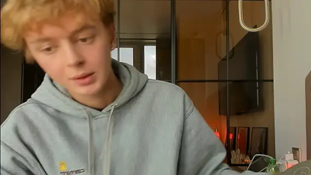 Онлайн чат XXX angelAndyy