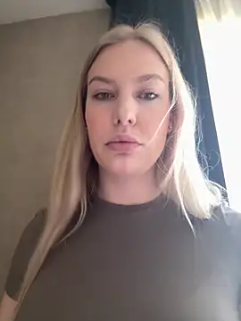 Chloemillerrxx Adlı Modelin Web Kamerası Şovu