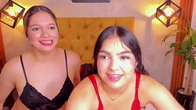 Show modela Antoneella_Russo na web-kameri