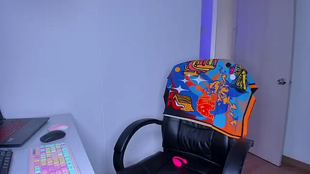 Lisegg_ Live XXX-chat