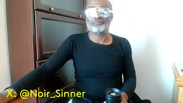 Chat XXX en directo de sinnernoir