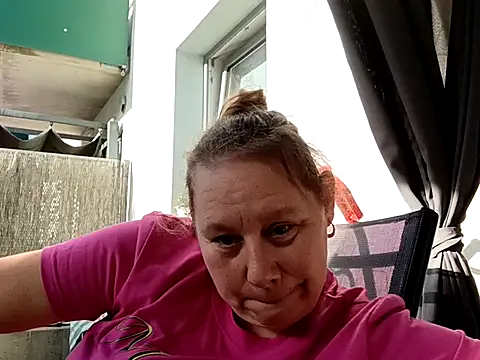 Jahudka47's Live XXX Chat