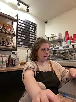 cinnabon_ 网络视讯表演